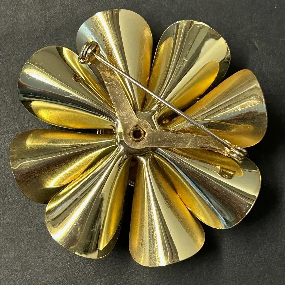 Vintage Brooch Gold‎ Floral Layered Petal Pin Unmarked 2 inch
